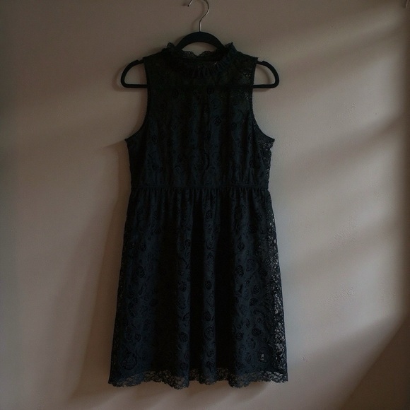 ALTAR D'STATE Mini Sleeveless Lace Ruffled Black Dress Sz L - Picture 1 of 7